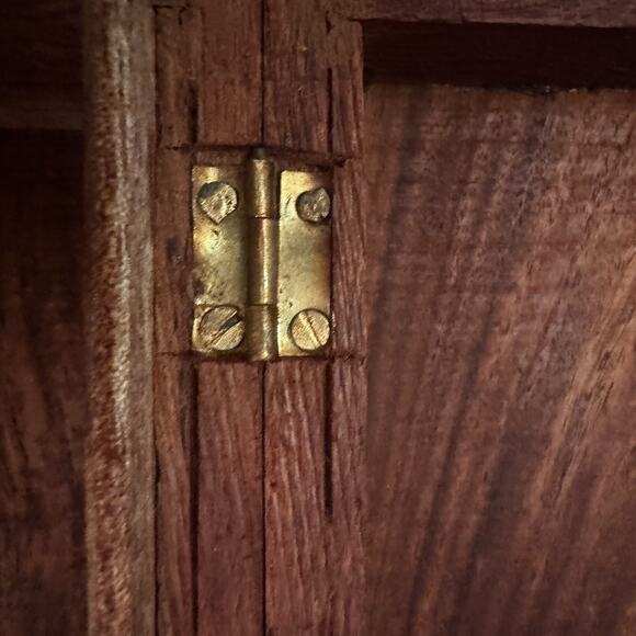 Wooden Box Hand Carved Brass Inlaid Floral Hinged India Vtg Trinket Pen Artisan - Picture 12 of 16
